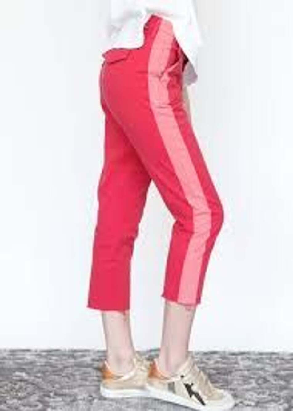 MOTHER Denim The Shaker Prep Fray Crop Pants in Poppy Size 29